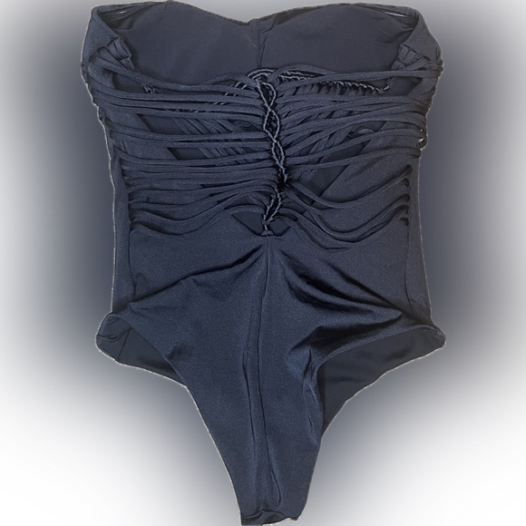 Leonisa Sculpting Macrame Back One-piece Swimsuit size Small - Picture 5 of 11